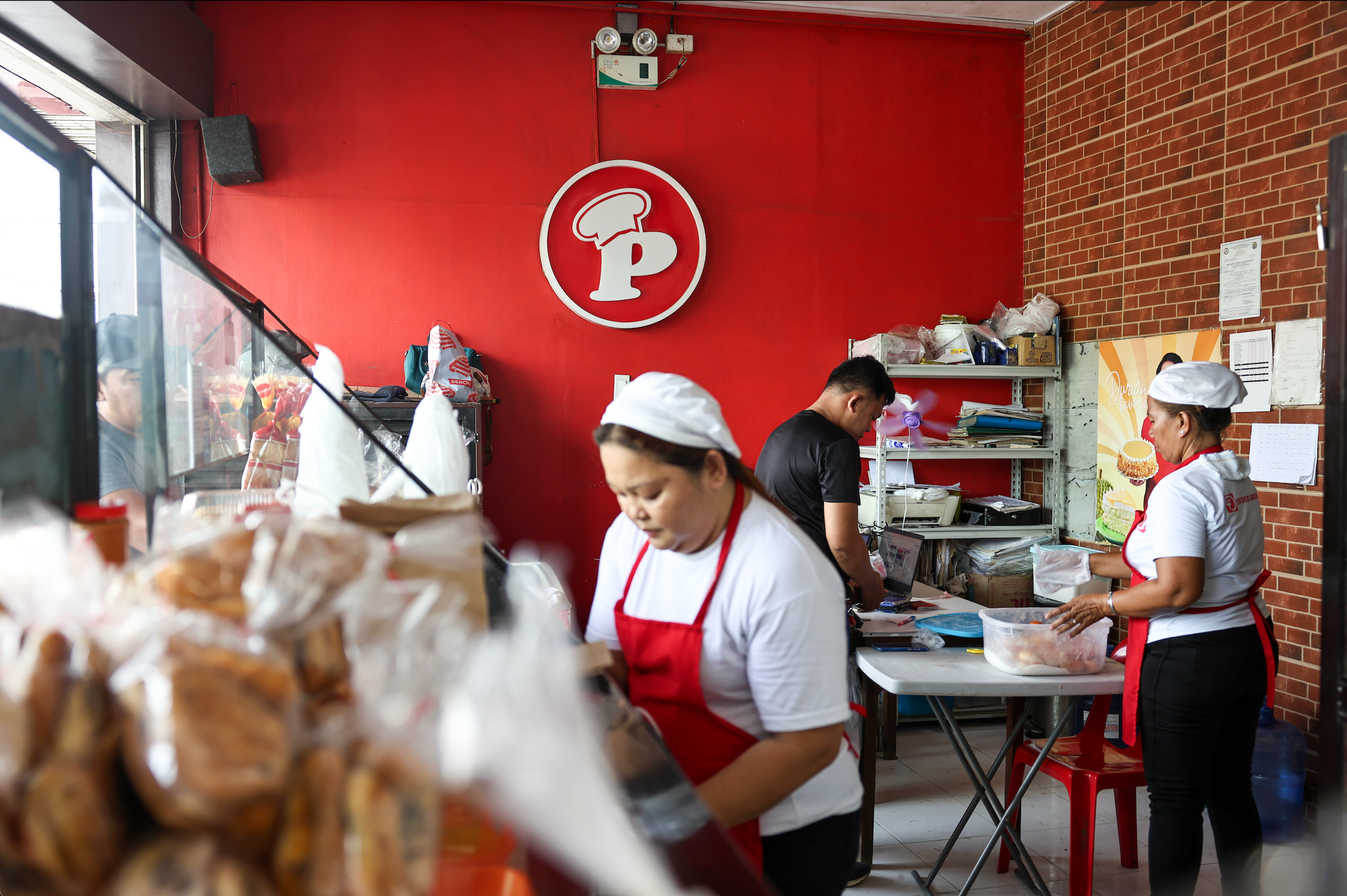 Converge ‘rises’ to the connectivity challenges of a Davao-based bakery