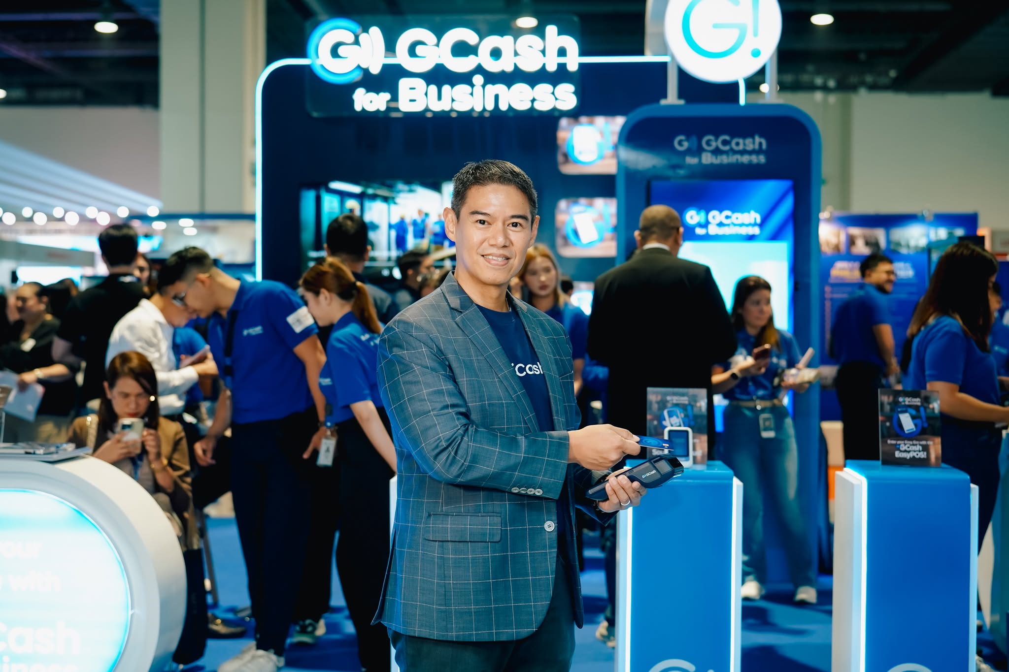 Newly launched GCash EasyPOS enables convenient card and payment transactions.